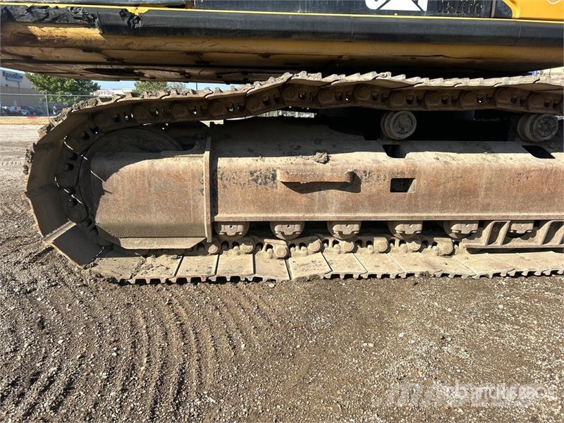 CAT 330D L Tracked Excavator Raupenbagger