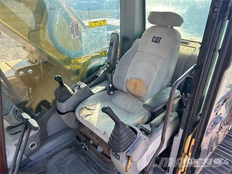 CAT 330D L Tracked Excavator Raupenbagger