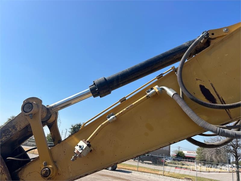 CAT 330D L Tracked Excavator Raupenbagger