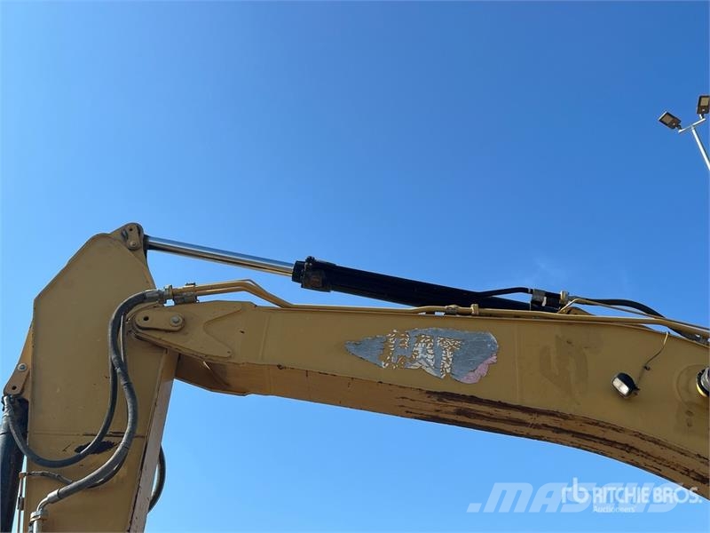 CAT 330D L Tracked Excavator Raupenbagger