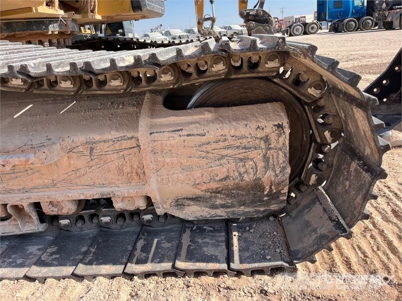 CAT 330F L Tracked Excavator Bagri goseničarji