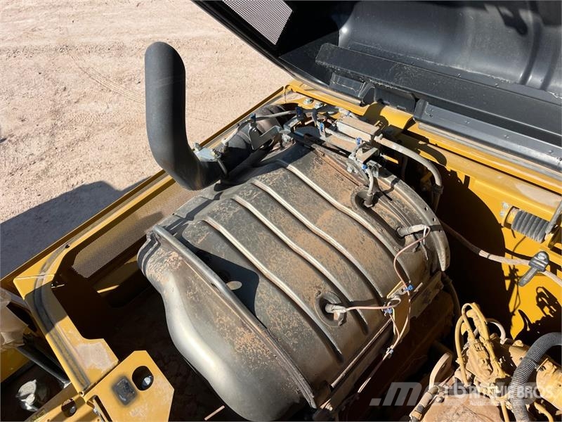 CAT 330F L Tracked Excavator Escavatori cingolati