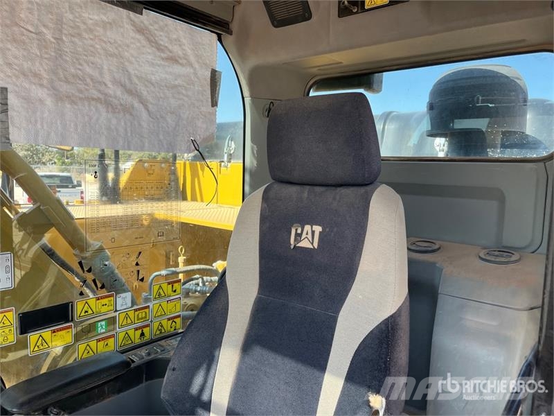 CAT 330F L Tracked Excavator Escavatori cingolati