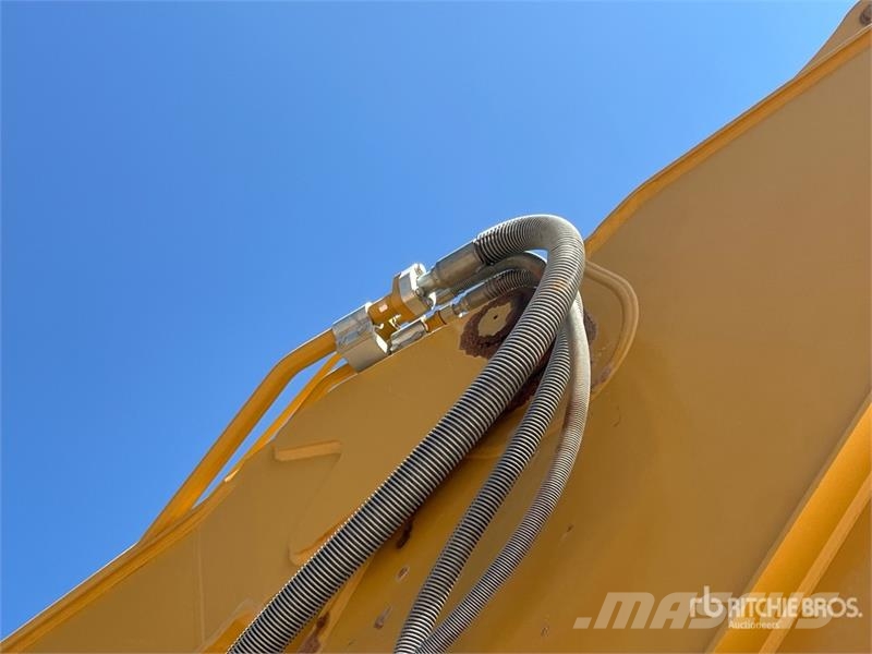 CAT 330F L Tracked Excavator Bagri goseničarji