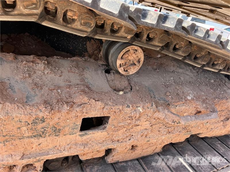 CAT 330F L Tracked Excavator Bagri goseničarji