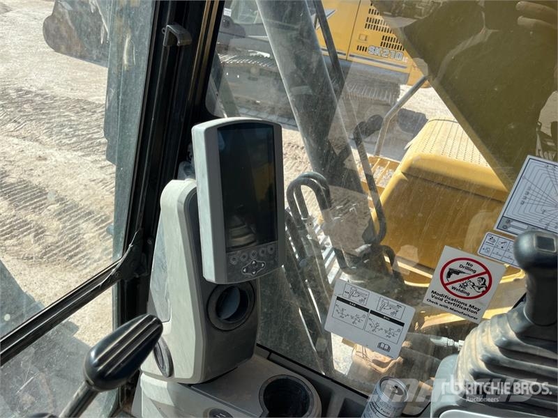 CAT 330F L Tracked Excavator Bagri goseničarji