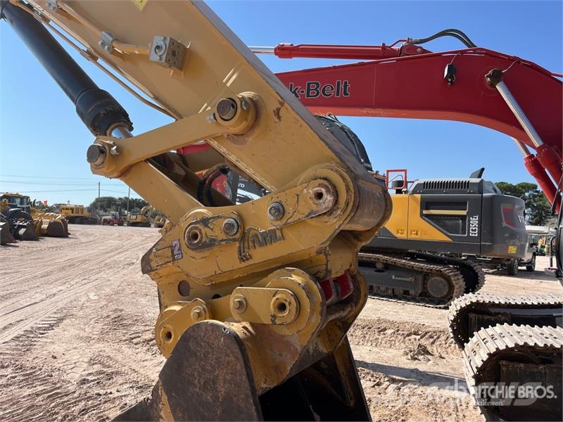 CAT 330F L Tracked Excavator Bagri goseničarji