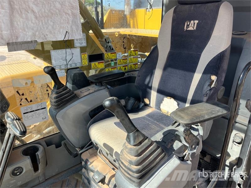 CAT 330F L Tracked Excavator Escavatori cingolati