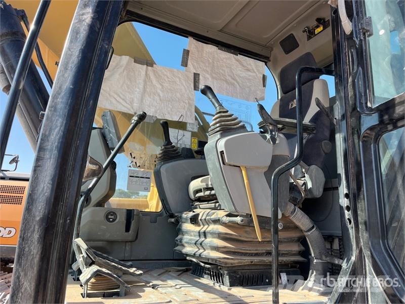 CAT 330F L Tracked Excavator Escavatori cingolati