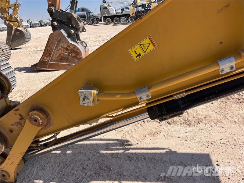 CAT 330F L Tracked Excavator Bagri goseničarji