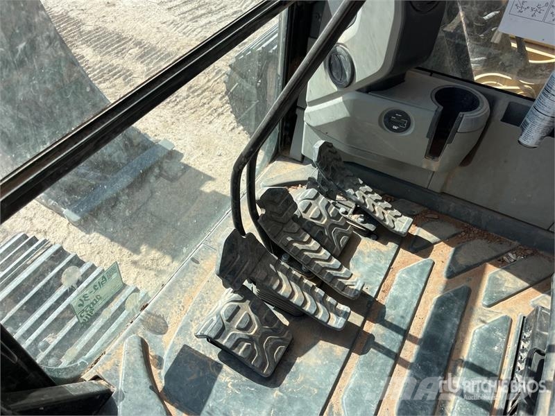 CAT 330F L Tracked Excavator Bagri goseničarji