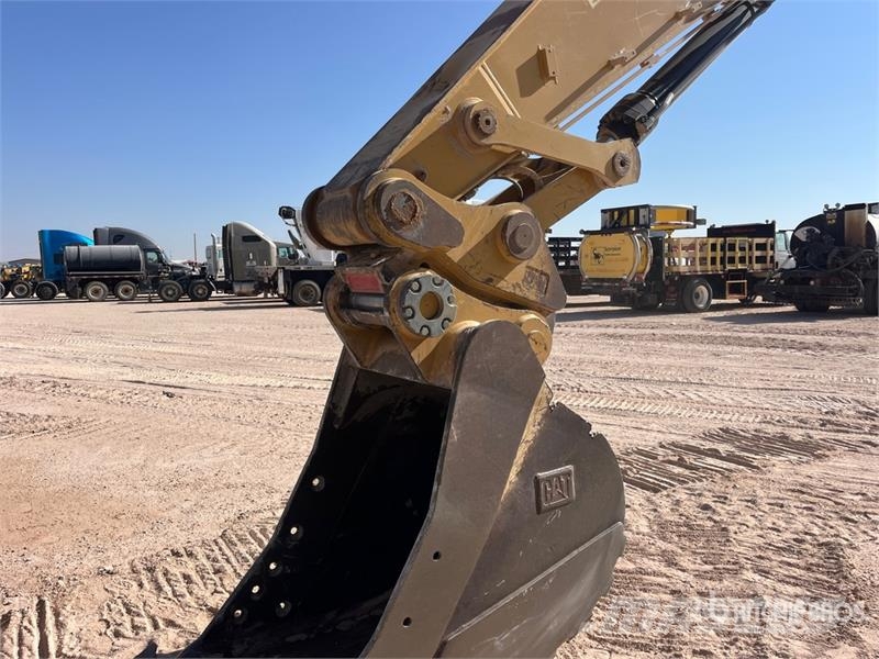CAT 330F L Tracked Excavator Escavatori cingolati