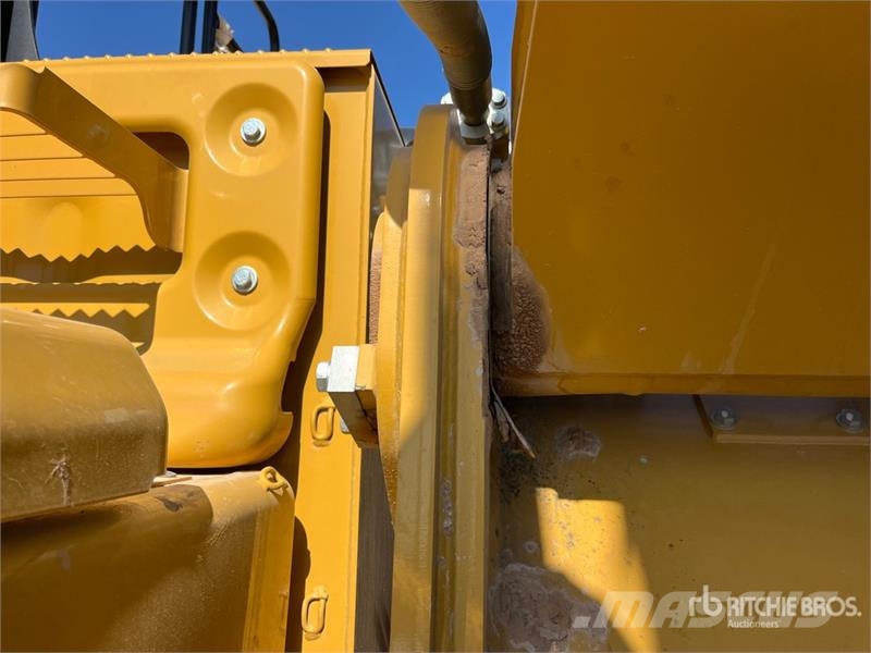 CAT 330F L Tracked Excavator Bagri goseničarji