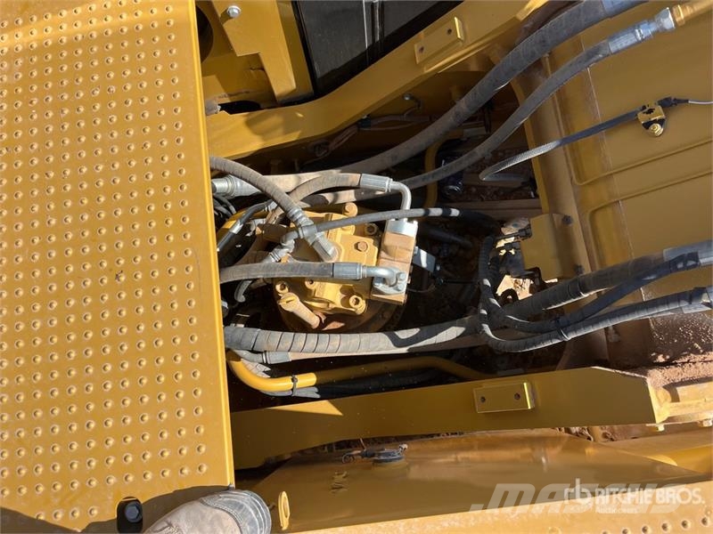 CAT 330F L Tracked Excavator Escavatori cingolati