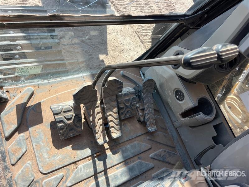 CAT 330F L Tracked Excavator Escavatori cingolati