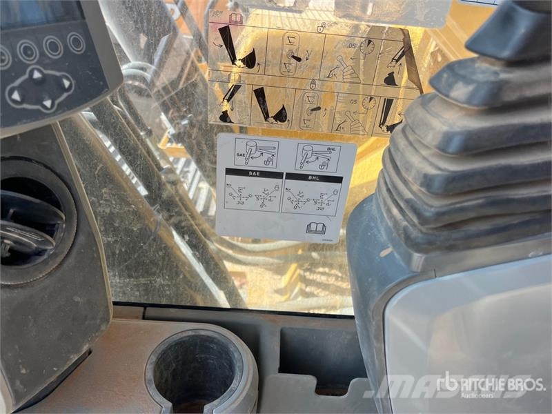 CAT 330F L Tracked Excavator Escavatori cingolati