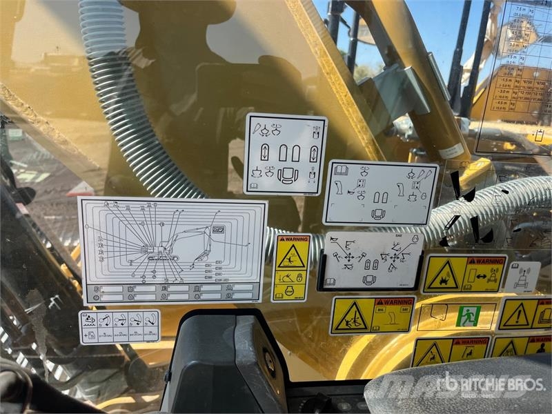 CAT 330F L Tracked Excavator Bagri goseničarji