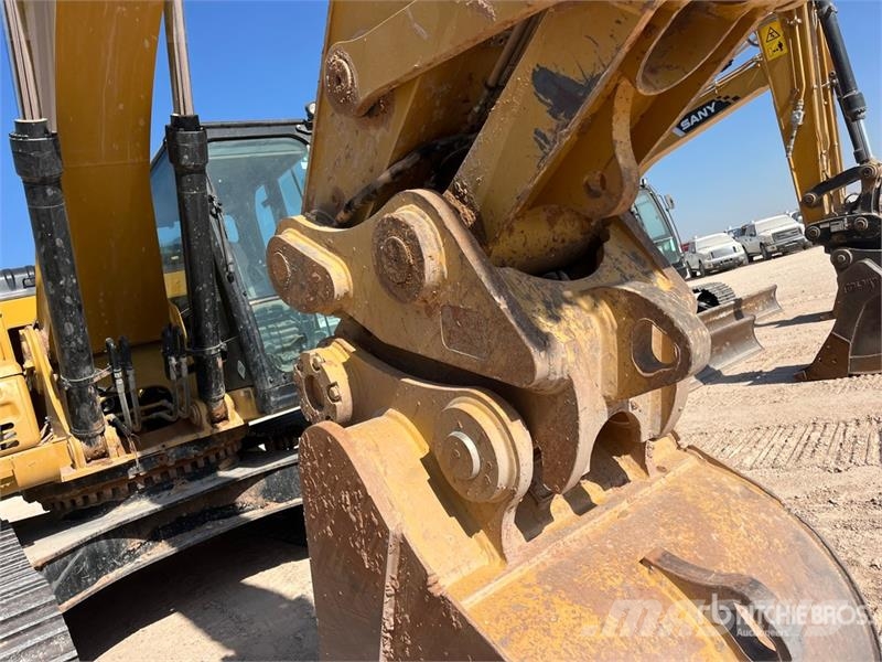 CAT 330F L Tracked Excavator Bagri goseničarji
