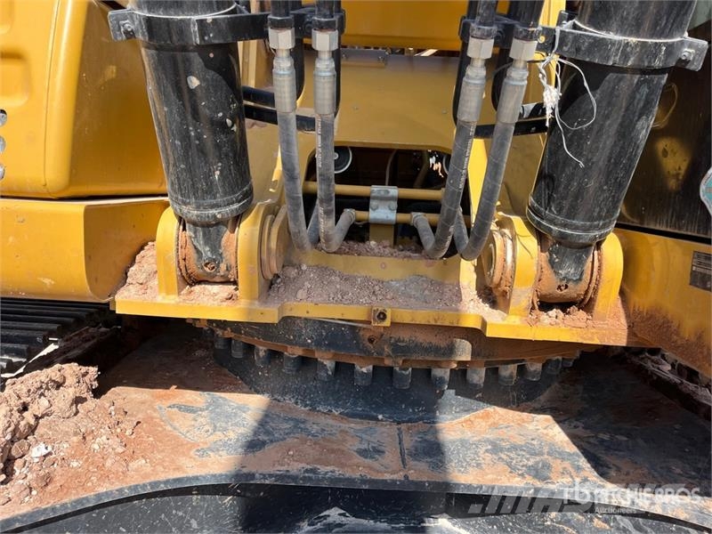 CAT 330F L Tracked Excavator Bagri goseničarji