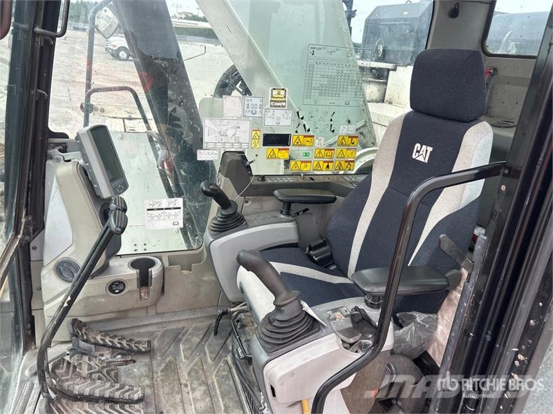 CAT 335F LCR Tracked Excavator Lánctalpas kotrók