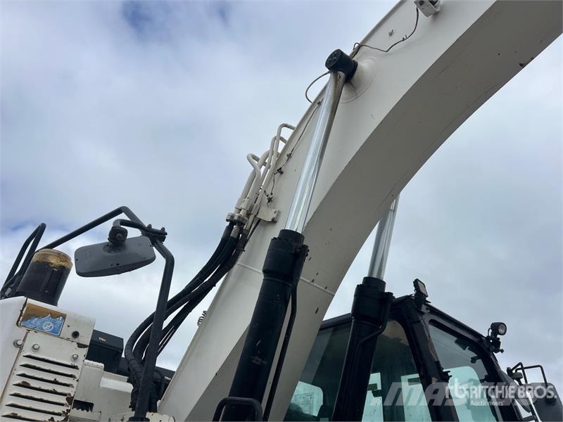 CAT 335F LCR Tracked Excavator Lánctalpas kotrók