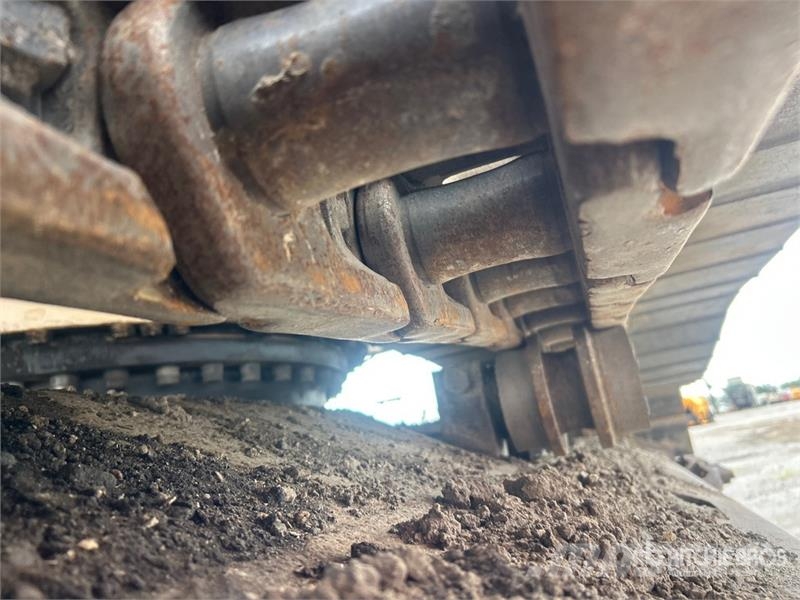 CAT 335F LCR Tracked Excavator Lánctalpas kotrók