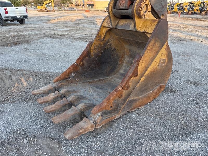 CAT 336 EL Tracked Excavator Bagri goseničarji