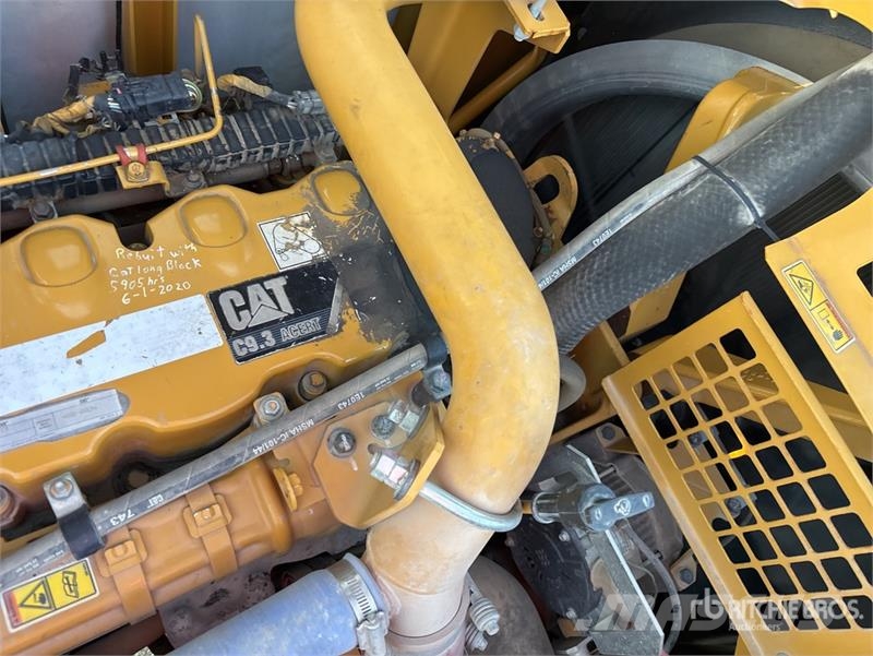 CAT 336 EL Tracked Excavator Bagri goseničarji