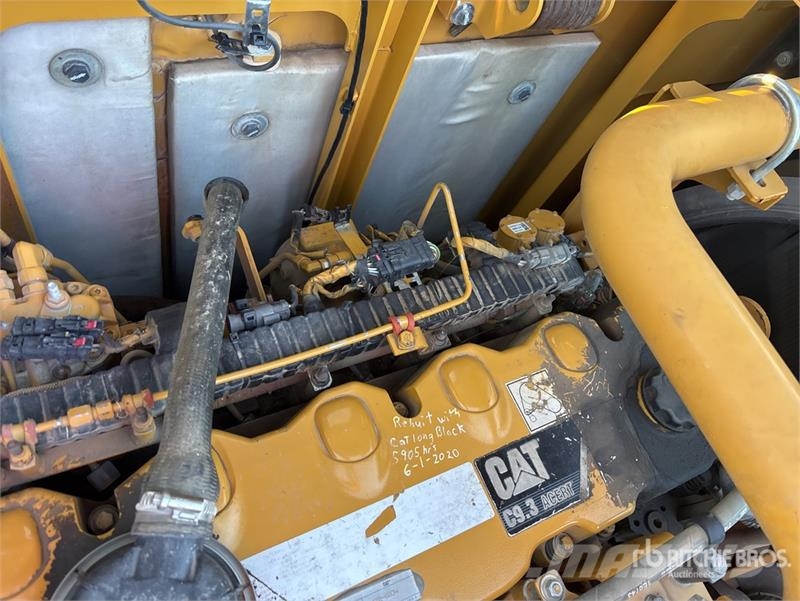 CAT 336 EL Tracked Excavator Bagri goseničarji