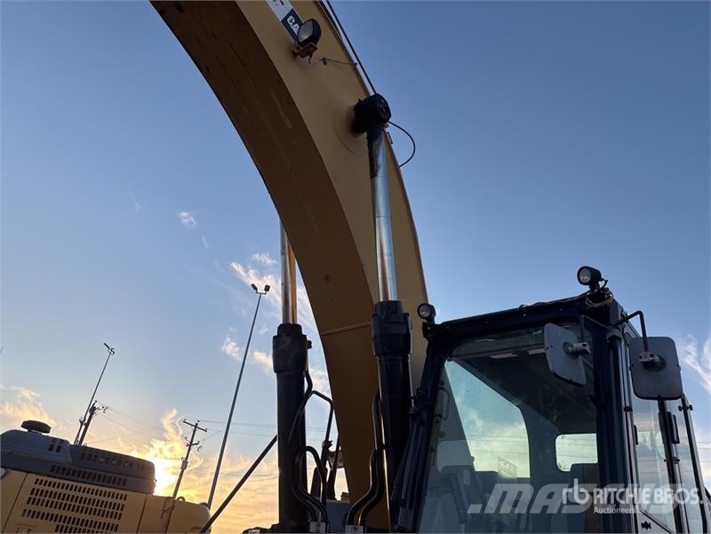 CAT 336 EL Tracked Excavator Bagri goseničarji