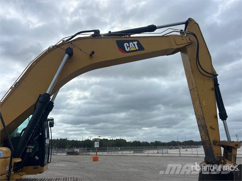 CAT 336 GC Tracked Excavator Rupsgraafmachines