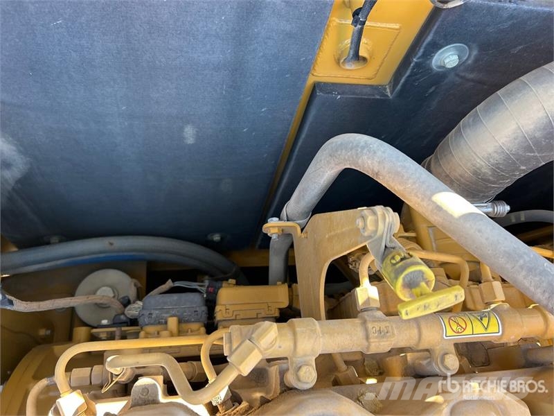 CAT 336 Tracked Excavator Гусеничні екскаватори