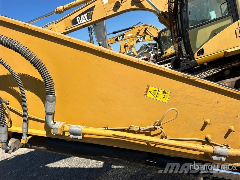 CAT 336 Tracked Excavator Гусеничні екскаватори