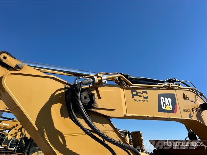 CAT 336 Tracked Excavator Гусеничні екскаватори