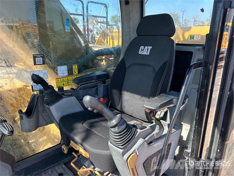 CAT 336 Tracked Excavator Гусеничні екскаватори