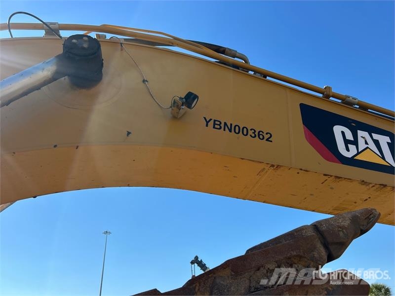 CAT 336 Tracked Excavator Гусеничні екскаватори