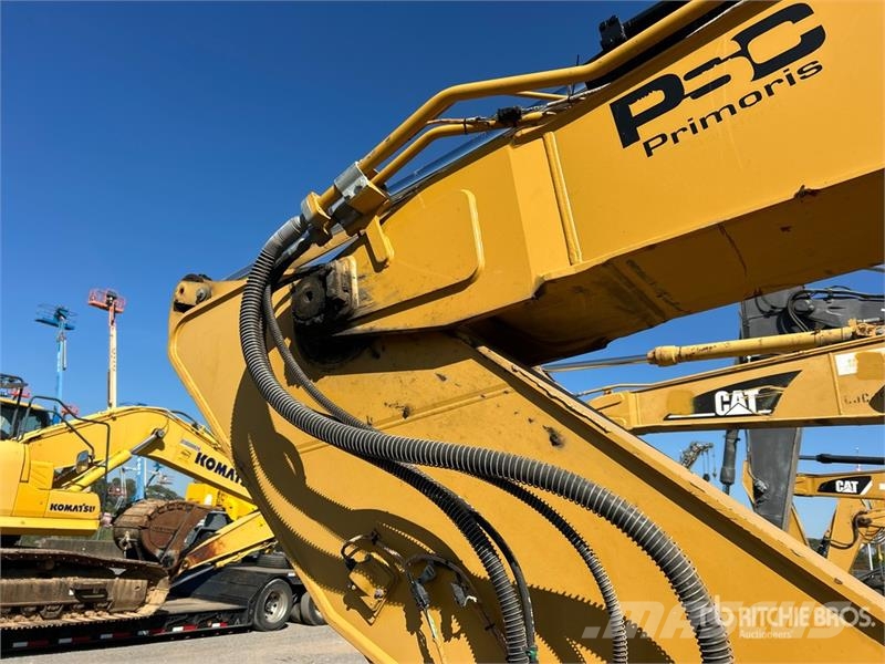 CAT 336 Tracked Excavator Гусеничні екскаватори