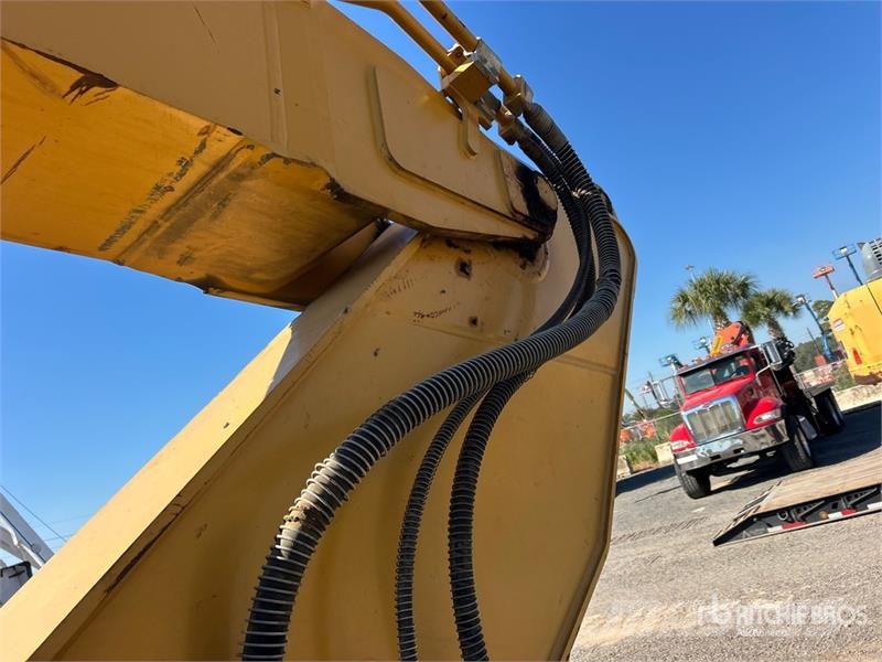 CAT 336 Tracked Excavator Гусеничні екскаватори