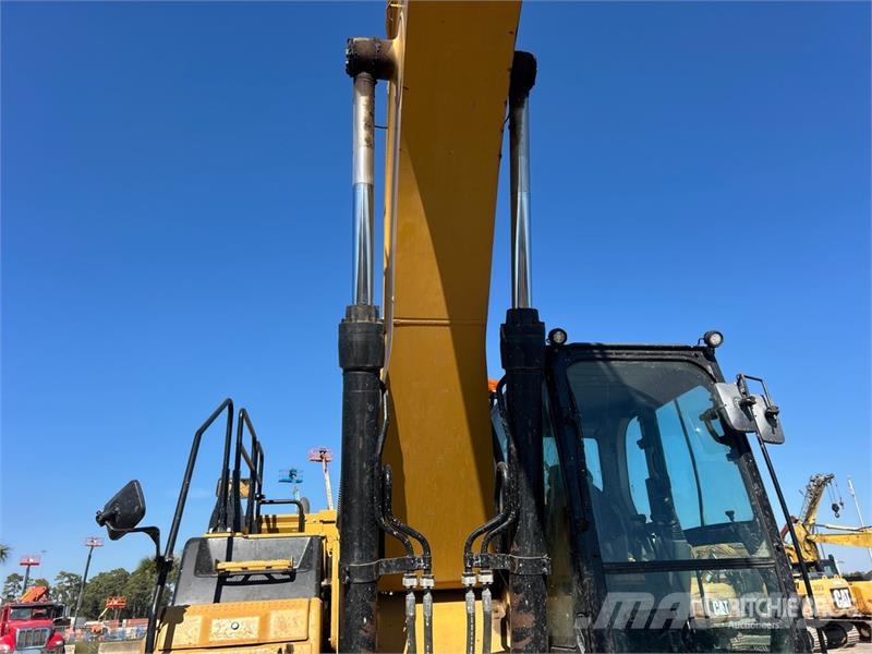 CAT 336 Tracked Excavator Гусеничні екскаватори