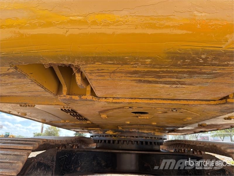 CAT 336DL Tracked Excavator Bagri goseničarji