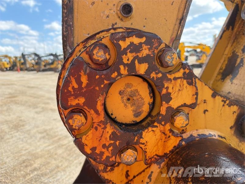 CAT 336DL Tracked Excavator Bagri goseničarji