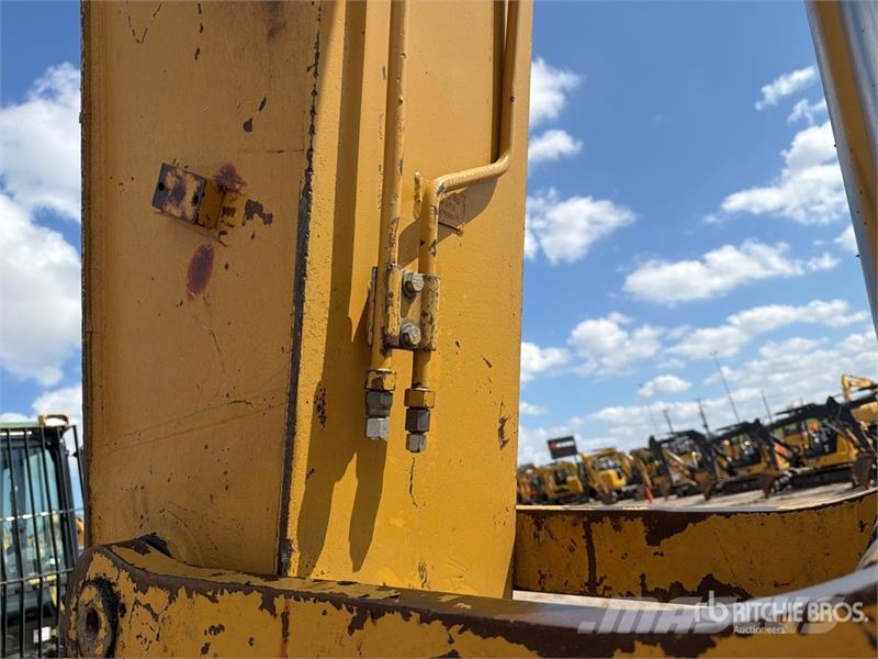 CAT 336DL Tracked Excavator Bagri goseničarji
