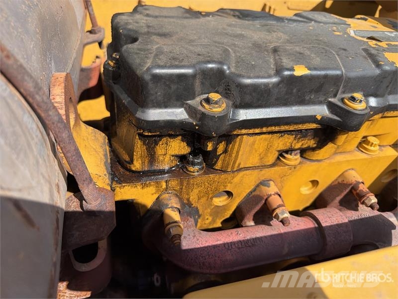 CAT 336DL Tracked Excavator Bagri goseničarji