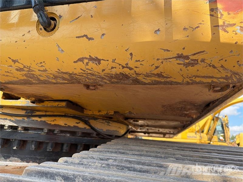 CAT 336DL Tracked Excavator Bagri goseničarji