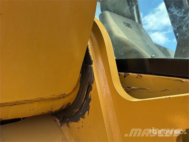 CAT 336DL Tracked Excavator Bagri goseničarji