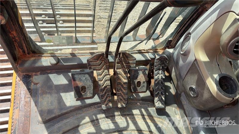 CAT 336DL Tracked Excavator Bagri goseničarji