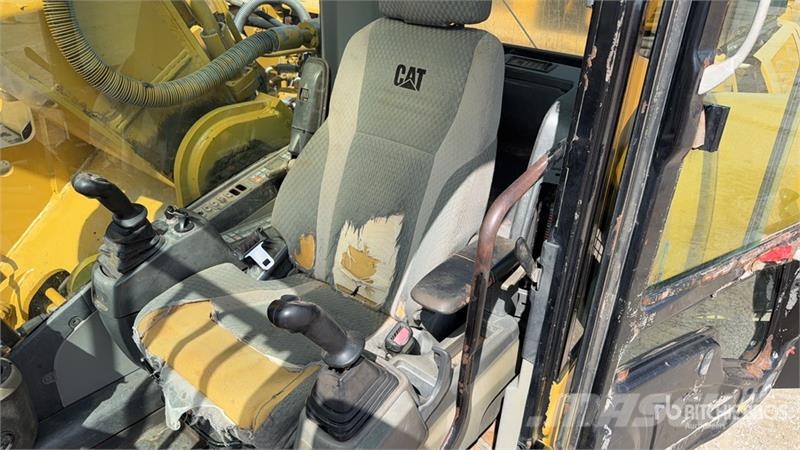 CAT 336DL Tracked Excavator Bagri goseničarji