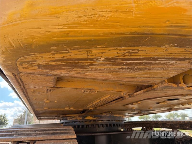 CAT 336DL Tracked Excavator Bagri goseničarji