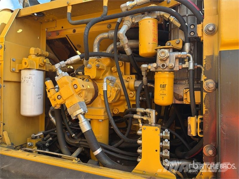 CAT 336DL Tracked Excavator Bagri goseničarji
