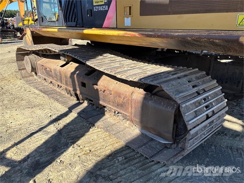 CAT 336E L Tracked Excavator Kāpurķēžu ekskavatori